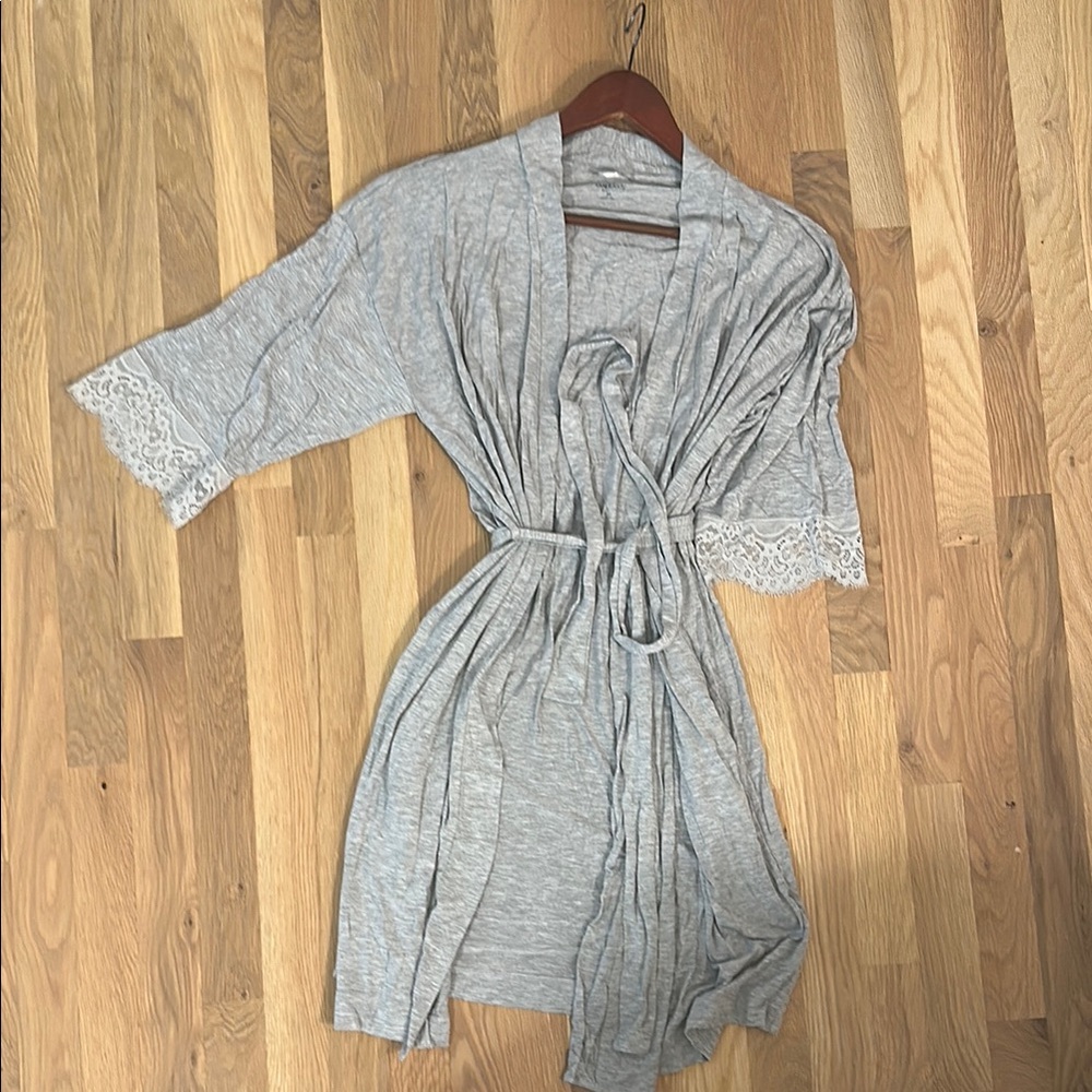 Gap Maternity Heather Gray Women's Robe with Lace Trim
